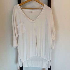 POL White Gauze V‎ Neck Pocket Top Flowy Hi Low Hem Boho Blouse Small
